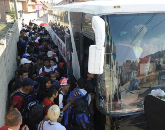 Prevoznici migrante voze "preko veze"