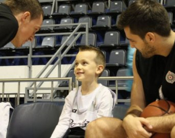 KK Partizan ugostio dječaka čije su suze razgalile “Grobare”!