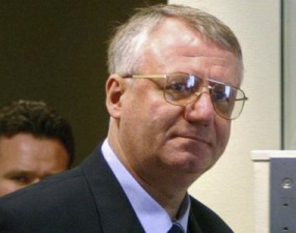 Шешељ доведен на ивицу смрти