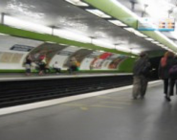 U atinskom metrou otkrivena eksplozivna naprava