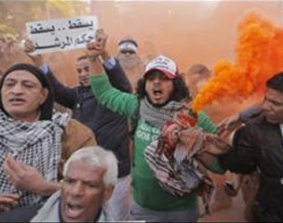 Egipat: Sukobi demonstranata i policije na trgu Tahrir