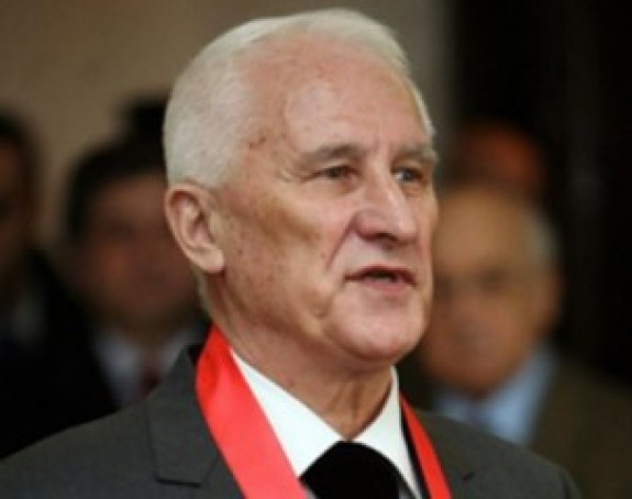 Srbija ne može mrdnuti dok ne preda Kkosovo