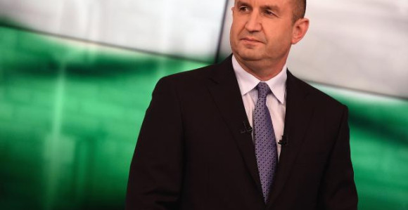 General Radev okreće avion ka Moskvi?