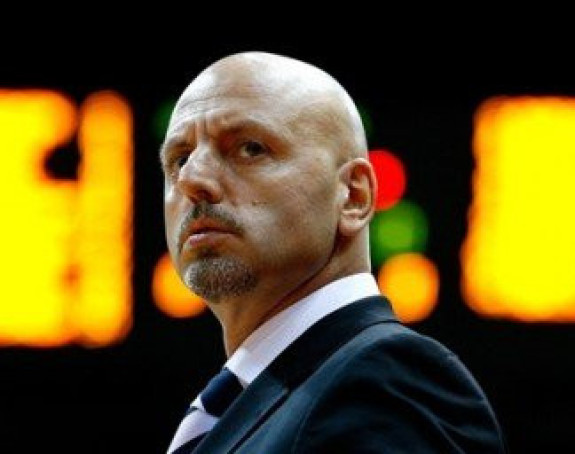 Saša Obradović "vozi" Lokomotivu!