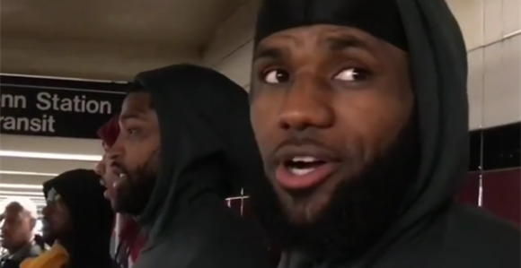 Lebron Džejms i ekipa u gradskom prevozu!