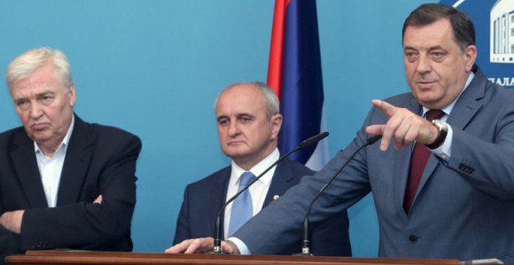 “Srbi da napuste institucije BiH“