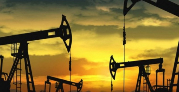 Pad zaliha nafte podigao cijenu "crnog zlata"