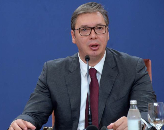 Vučić ne ide u Zagreb, pisao Žozefu Dolu