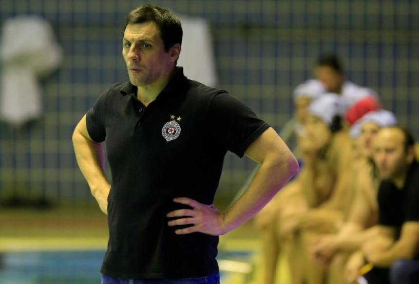 Vujasinović: Na ivici smo opstanka!