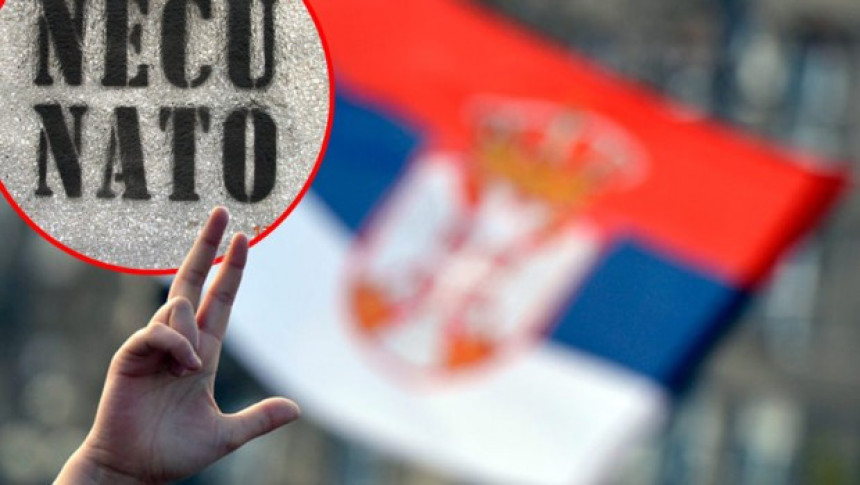 Građani Srbije sve manje žele u NATO