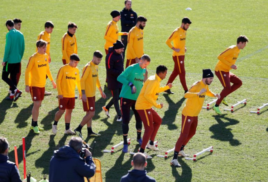 Priča - CAPUT MUNDI: Rat svih protiv svih u Romi!