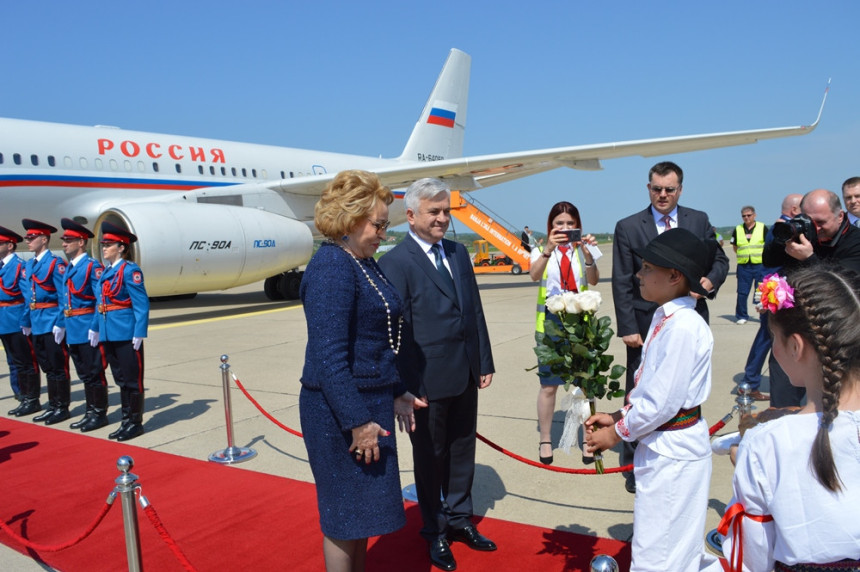 Честитке и позив за Чубриловића 