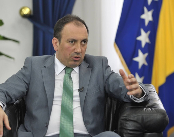 Crnadak: BiH neće priznati Kosovo