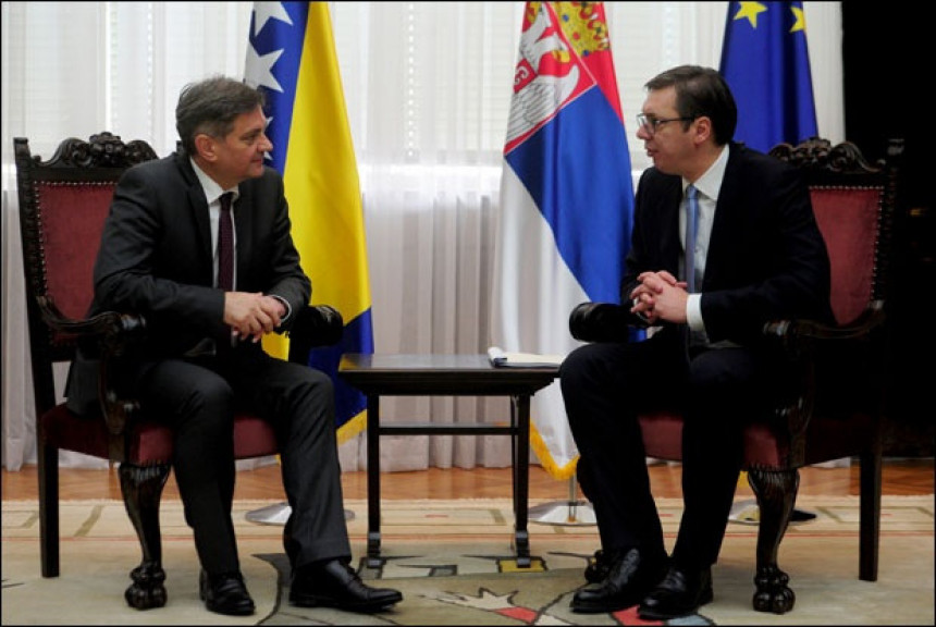 Pitanja Srbije i BiH rješavati dijalogom