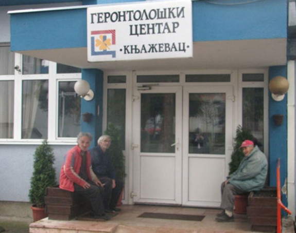 Radnik ukrao novac od 230 staraca