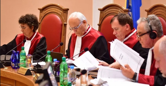 (Ne)ustavnost zakona: Hoće li Ustavni sud BiH staviti van snage Zakon o akcizama?!