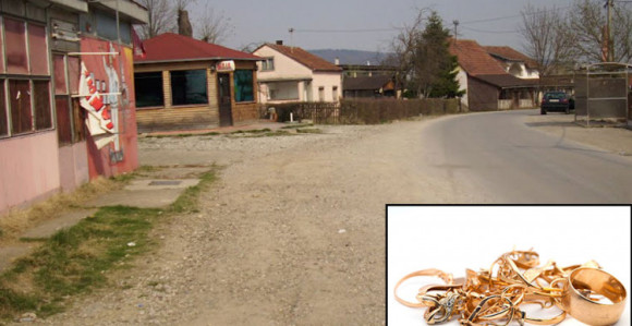 Pljačka na slavi: Ukrala joj nakit