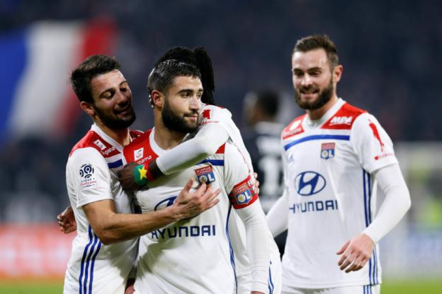 FRA: Lion odmarao za Barsu!