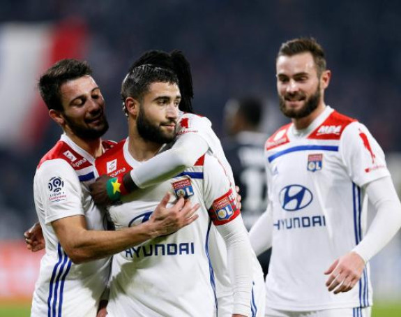 FRA: Lion odmarao za Barsu!