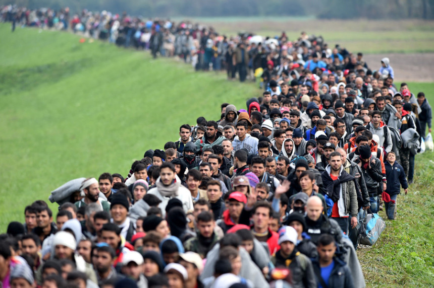 "Стратфор": Мигранти ће преко БиХ ићи у Европу