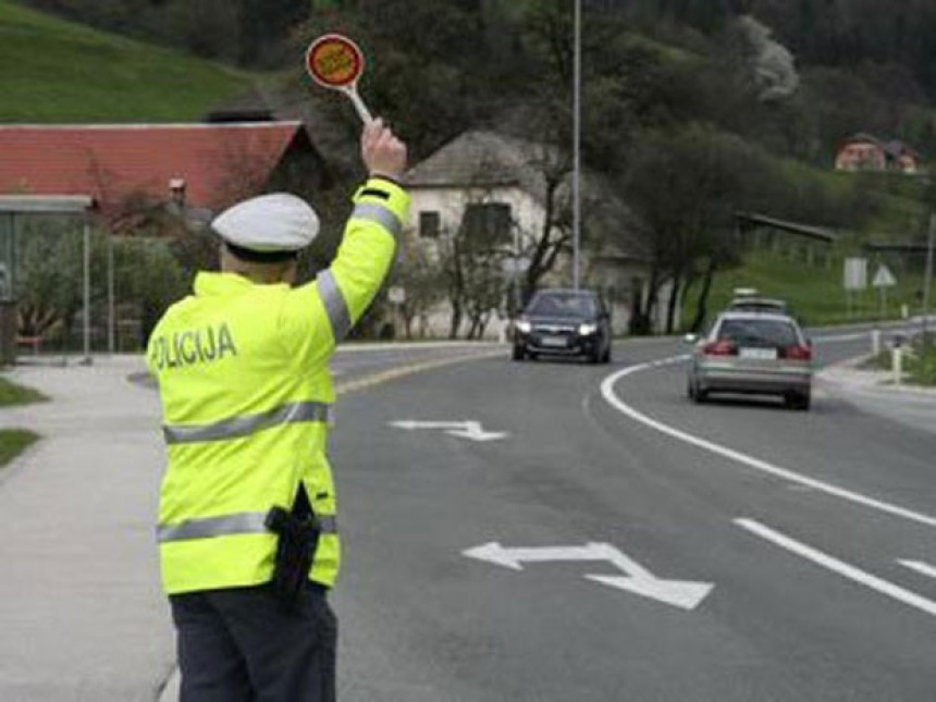 Za nepropisnu vožnju djece 1.000