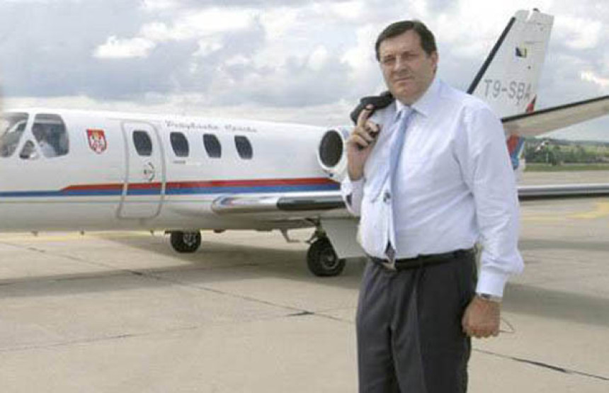 Dodik rekorder po savjetnicima i novcu