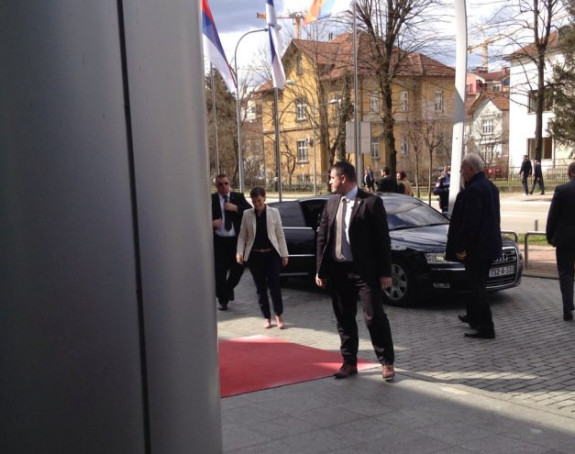 Brnabić stigla: Sastanak u toku