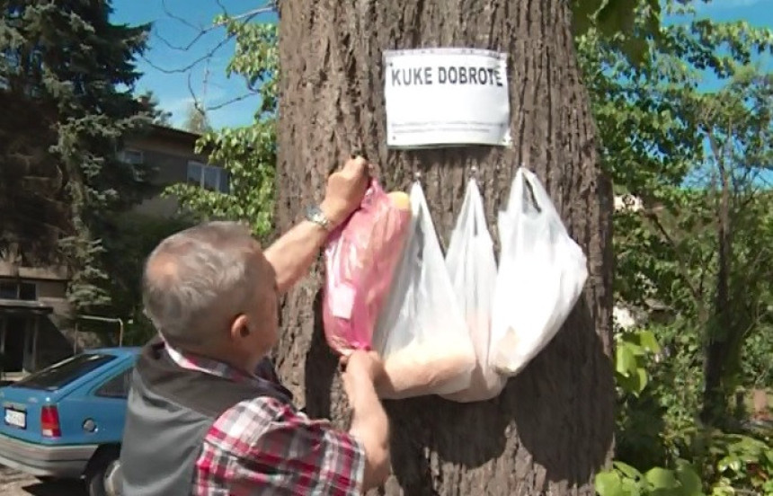 Jedni ih sklanjaju, drugi vraćaju