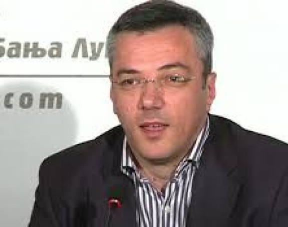 Неозбиљна игра Савјета министара