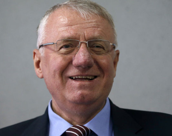 Šešelj kandidat za predsjednika Srbije