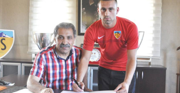 Sjajna vijest za Zvezdu - Meleg je slobodan igrač!