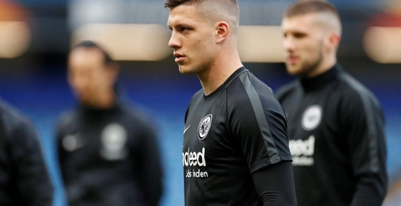 Semberac, Jović, potpisuje ugovor karijere!