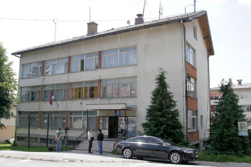 Starica jaucima otjerala lopova