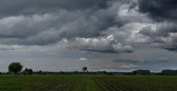 Oblačno, kiša poslijepodne 