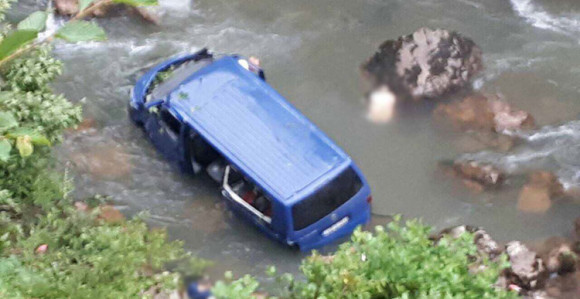 Poginuo vozač kombija kod Foče