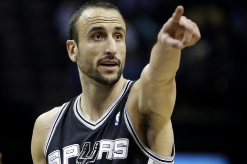 Manu nastavlja dalje - još sezonu u Sparsima!