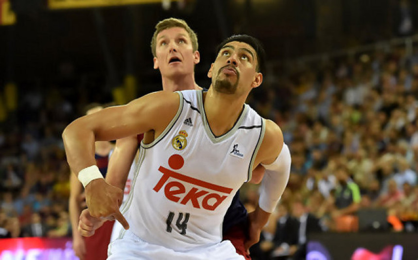 Густаво Ајон у Реалу до 2019. године!