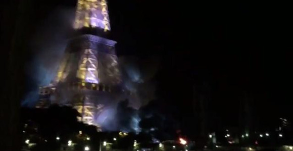Uzbuna u Parizu: Ajfelova kula u dimu