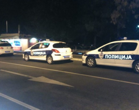 Београд: Четири аута изгорјела у блоку 62