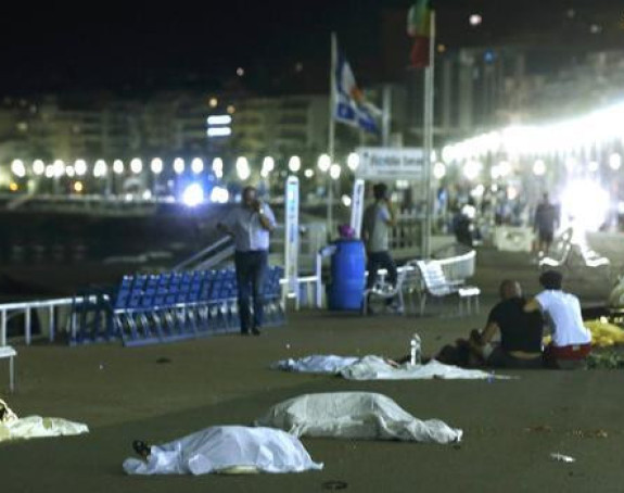 Svijet uz Nicu, osude "kukavičkog čina"