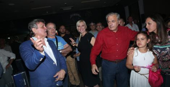 Nova serija - Psi laju, vetar nosi