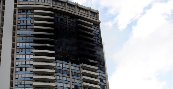 Havaji: Ljudi blokirani u zgradi