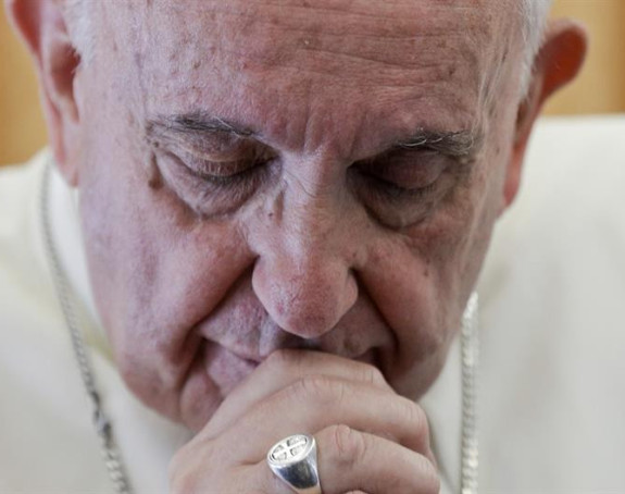 Na vratima piše: "Ne kukajte"