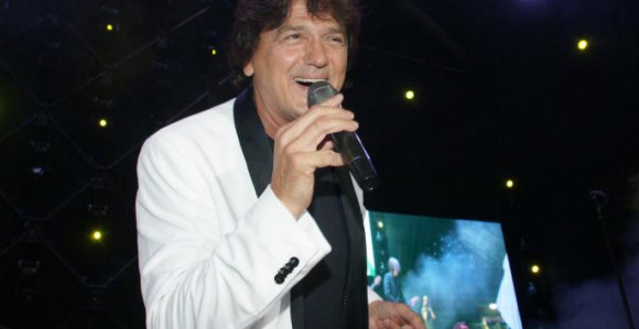 Čola zbog pošte napustio muziku 