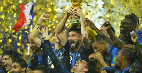 "Trikolori" su šesti višestruki šampioni!