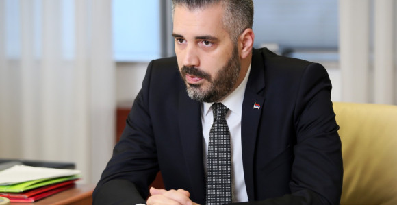 Реакредитација и даље у застоју