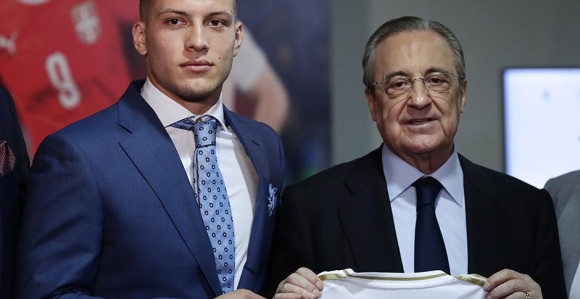 Prvi put španski timovi potrošili milijardu!