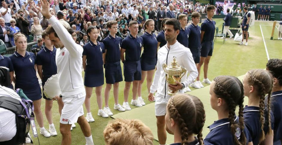 Sjajni Beker: Novak partibrejker, "uništio" im zabavu!