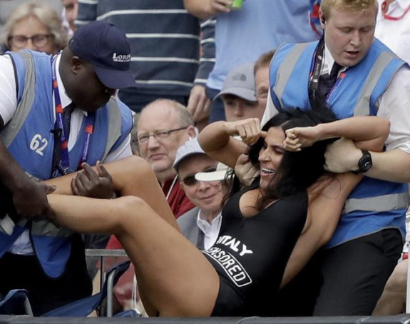 Poslije djevojke, sada mu i mama prekida finala!