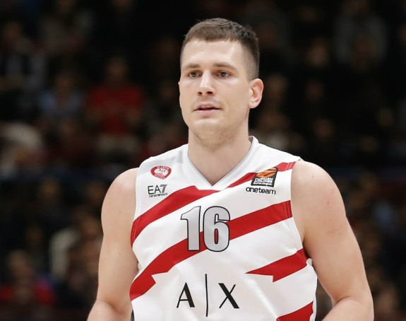 Nedoviću "skidaju" Armani, Šaras ga neće u svom timu!